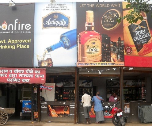 2014-11-07-india-alcohol-590